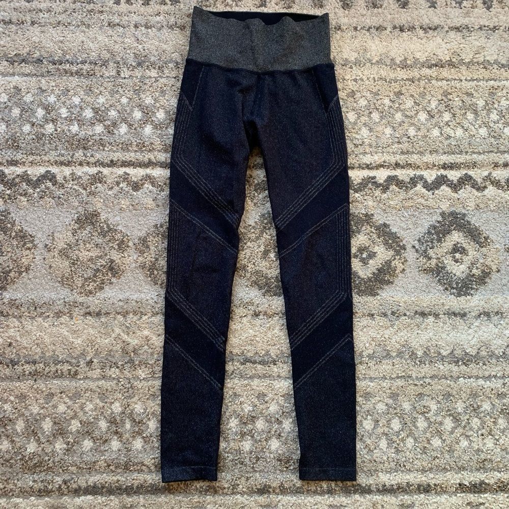 Athleta Navy Shimmer Twilight 2.0 Seamless Leggings Small